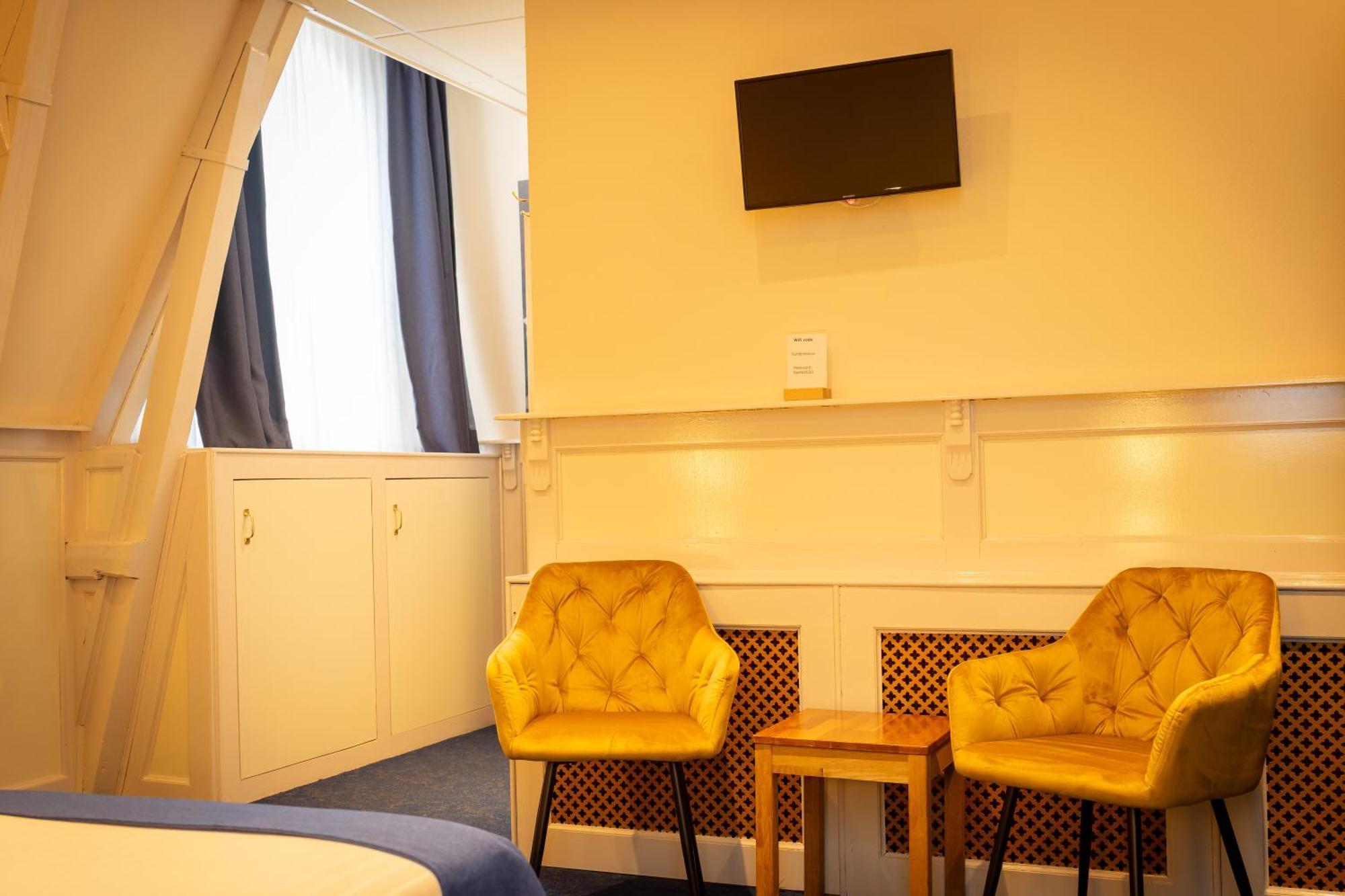 Hotel De Gulden Leeuw Воркум Екстериор снимка