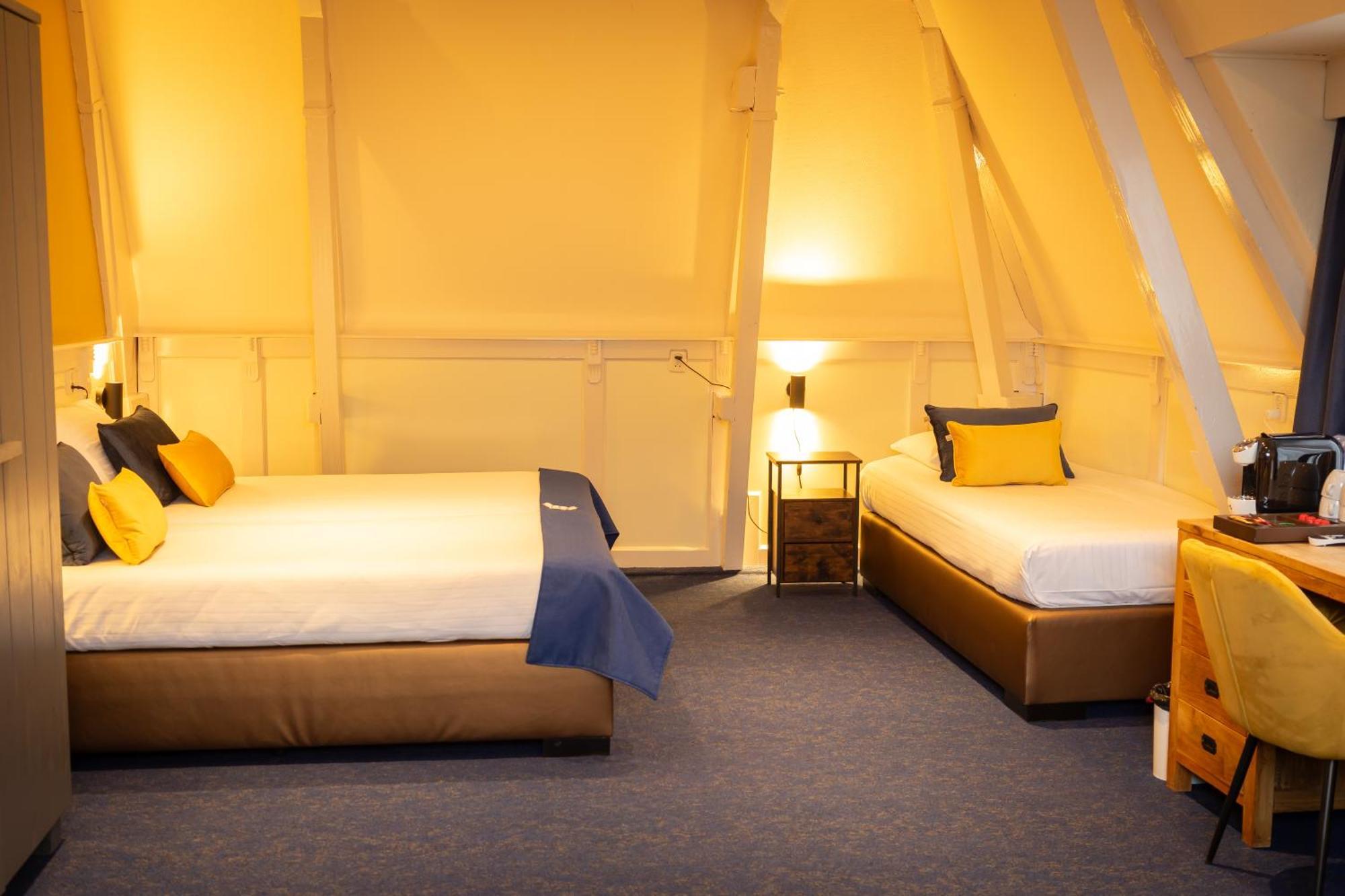 Hotel De Gulden Leeuw Воркум Екстериор снимка
