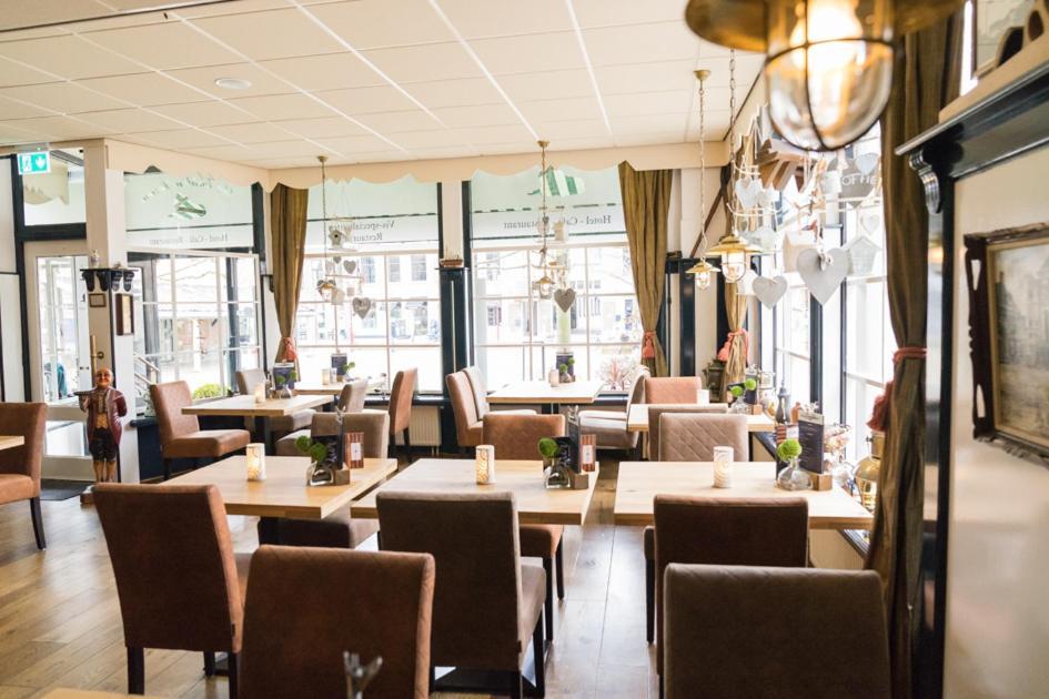 Hotel De Gulden Leeuw Воркум Екстериор снимка